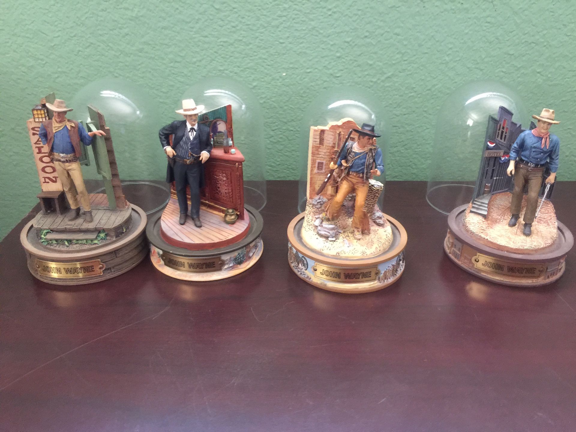 John WAYNE /Franklin Mint figurines