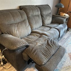 Reclining sofa