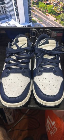Nike dunks navy blue and white sz 9