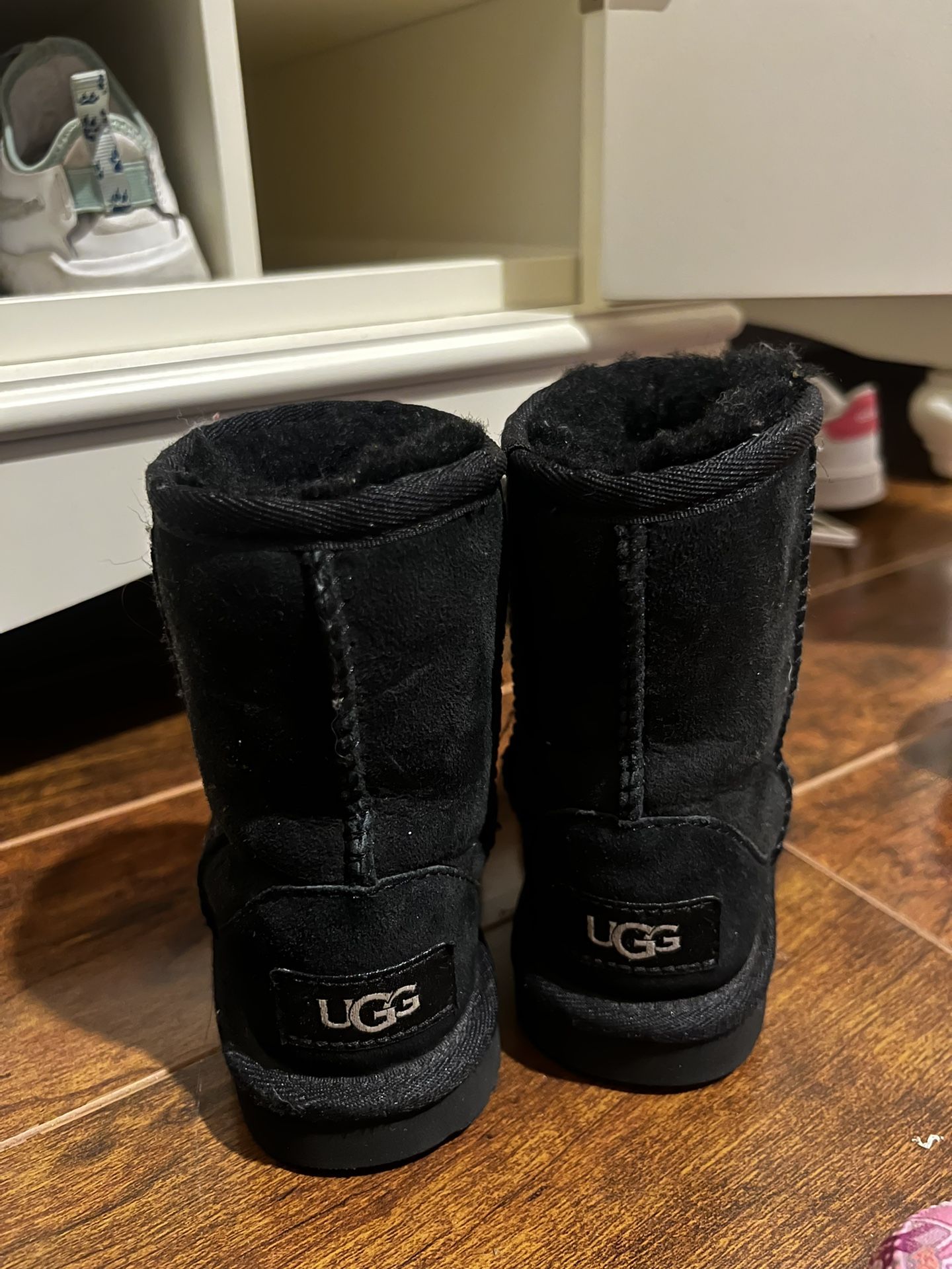 Ugg Boots Size 7 Toddler 