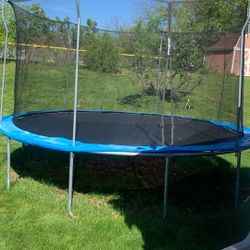 Trampoline 