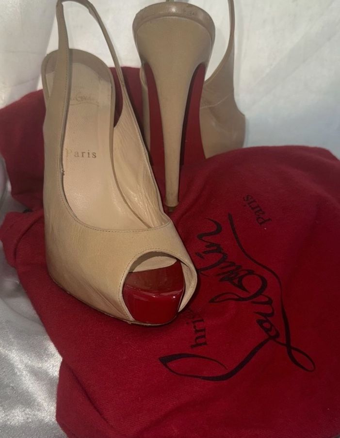 Christian Louboutin Heels 38.5