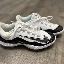 Nike Baseball Cleats - Size 10
