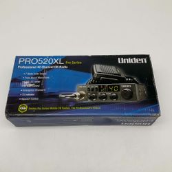 *NEW* Uniden PRO520XL Pro Series 40-Channel CB Radio