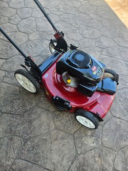 Toro Front Self-propelled Lawnmower