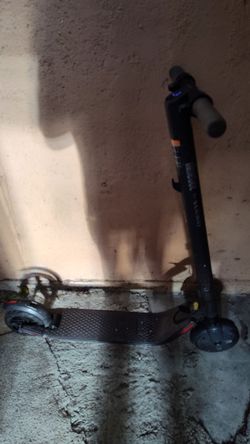 Electric Scooter Working and tested, comes with the charger
