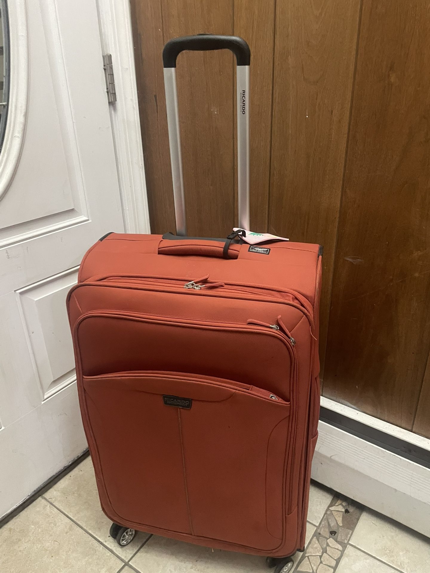 Various Luggage Please Read