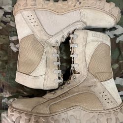 Military Boots 