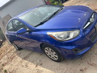 Hyundai  2012