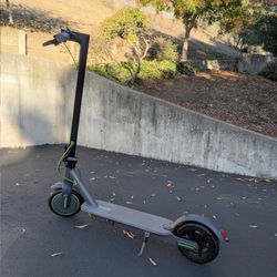 Electric scooter