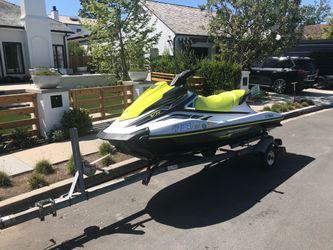 2019 Yamaha VX high output 1.0 jetski only 34 hours + 2015 Zienman manufacturing heavy duty permanent trailer