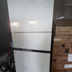 Amana Refrigerator 