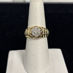 14KT Yellow Gold .60 Ct TW Diamond Cluster Ring