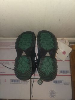 Nike ACG Air Zoom Gaiadome

Gore-Tex

Vintage Green