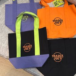 Trader Joes Tote Bags 🎃👻