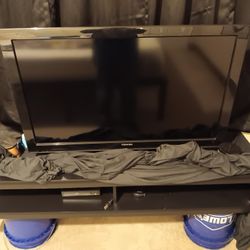 Tv And Tv Stand 80$ 