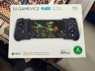 GAMEVICE Flex iPhone Gaming Controller