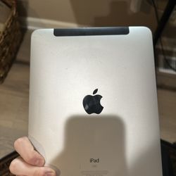 1st Gen iPad 3G 32 Gb