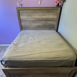 Full Size Bed Set