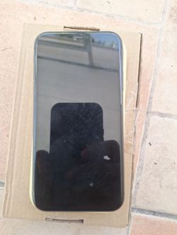 IPHONE 11 UNLOCKED