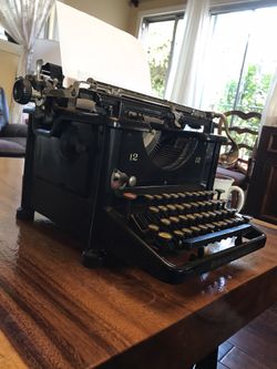 REMINGTON TYPEWRITER.