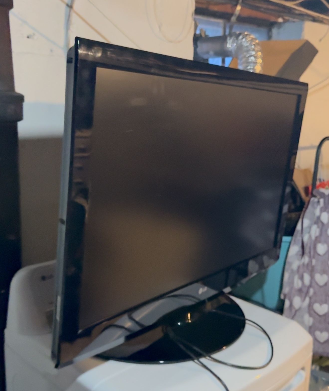 40” 1080p LG Flat Screen Non-Smart TV
