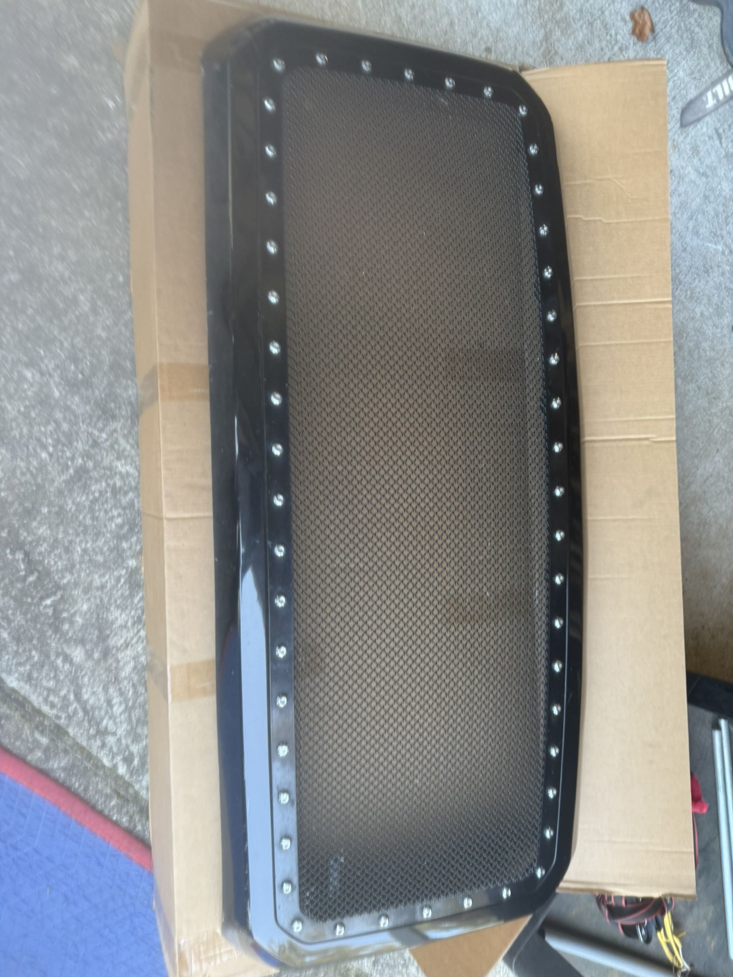 Front Grill For A 2012 Ford F250