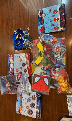 Superhero party supplies