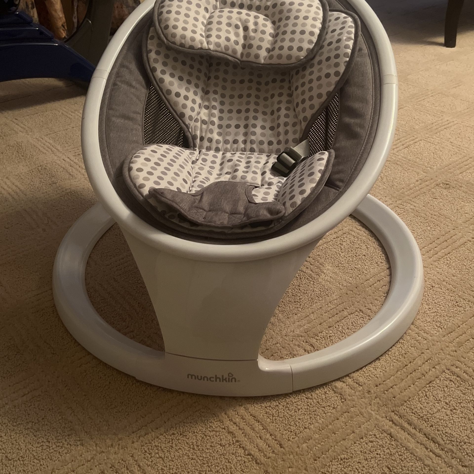 Munchkin Bouncer Baby Swing