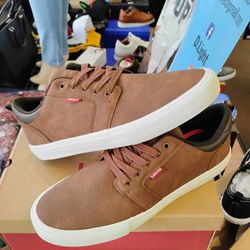 Levi's Strauss Low Top Sneakers 