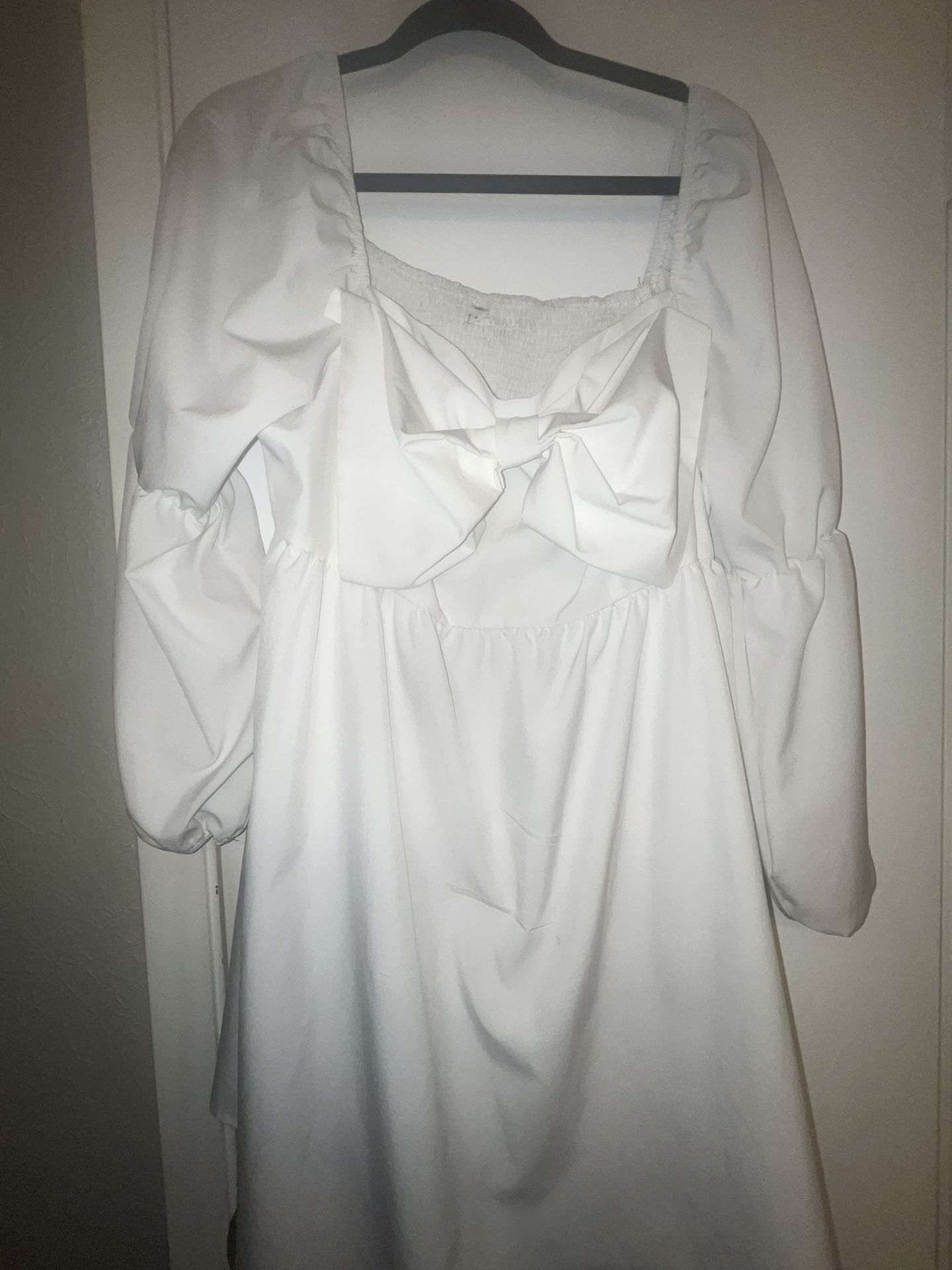 PLUS SIZE WHITE MINI DRESS