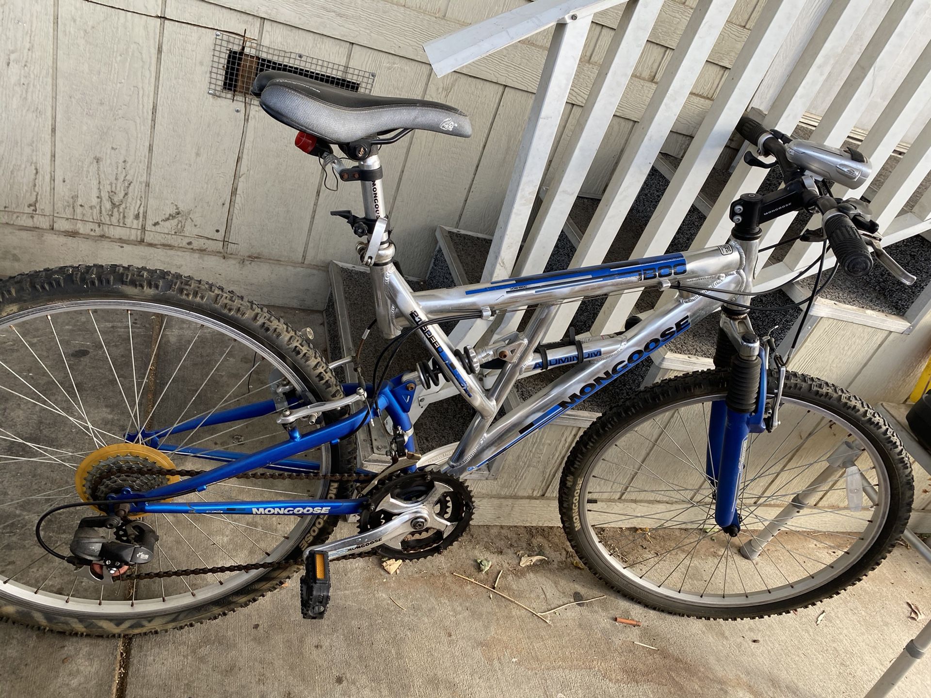 aluminum mongoose mongoose iboc mountain bike price