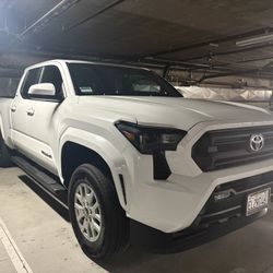 2025 Toyota Tacoma SR 4 by 4 – Lease Takeover  