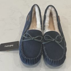 Parfeying Womens Indoor Outdoor Moccasins Slippers Suede Size 7.5 Sheepskin Lining