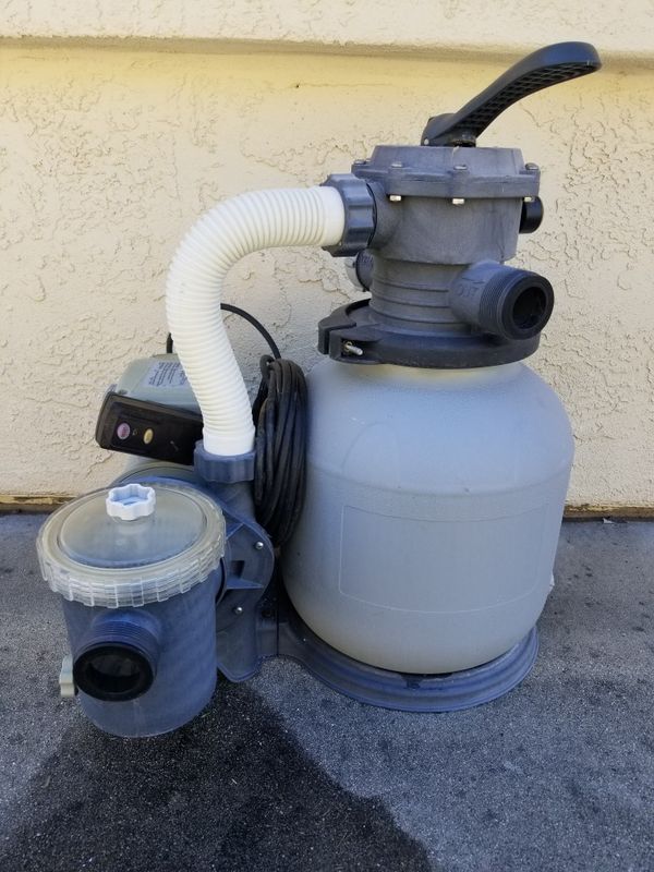 Intex sand filter model SF80110 and pool chemicals for Sale in Alpine