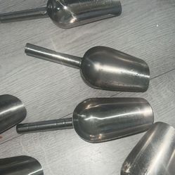 7 Stainless Scoops Can Be Used For Ice /Jars / Parties Or