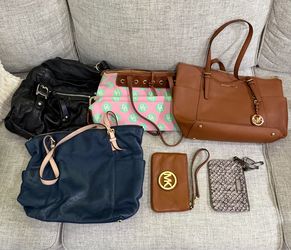 Lot of Purses & Wristlets
