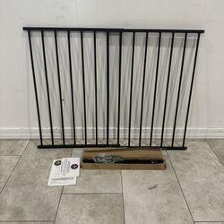 Extra Wide Pet Gate / Baby Gate - Fits Openings 24” - 40.5”