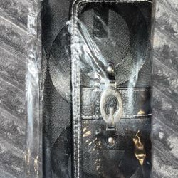 Black wallet