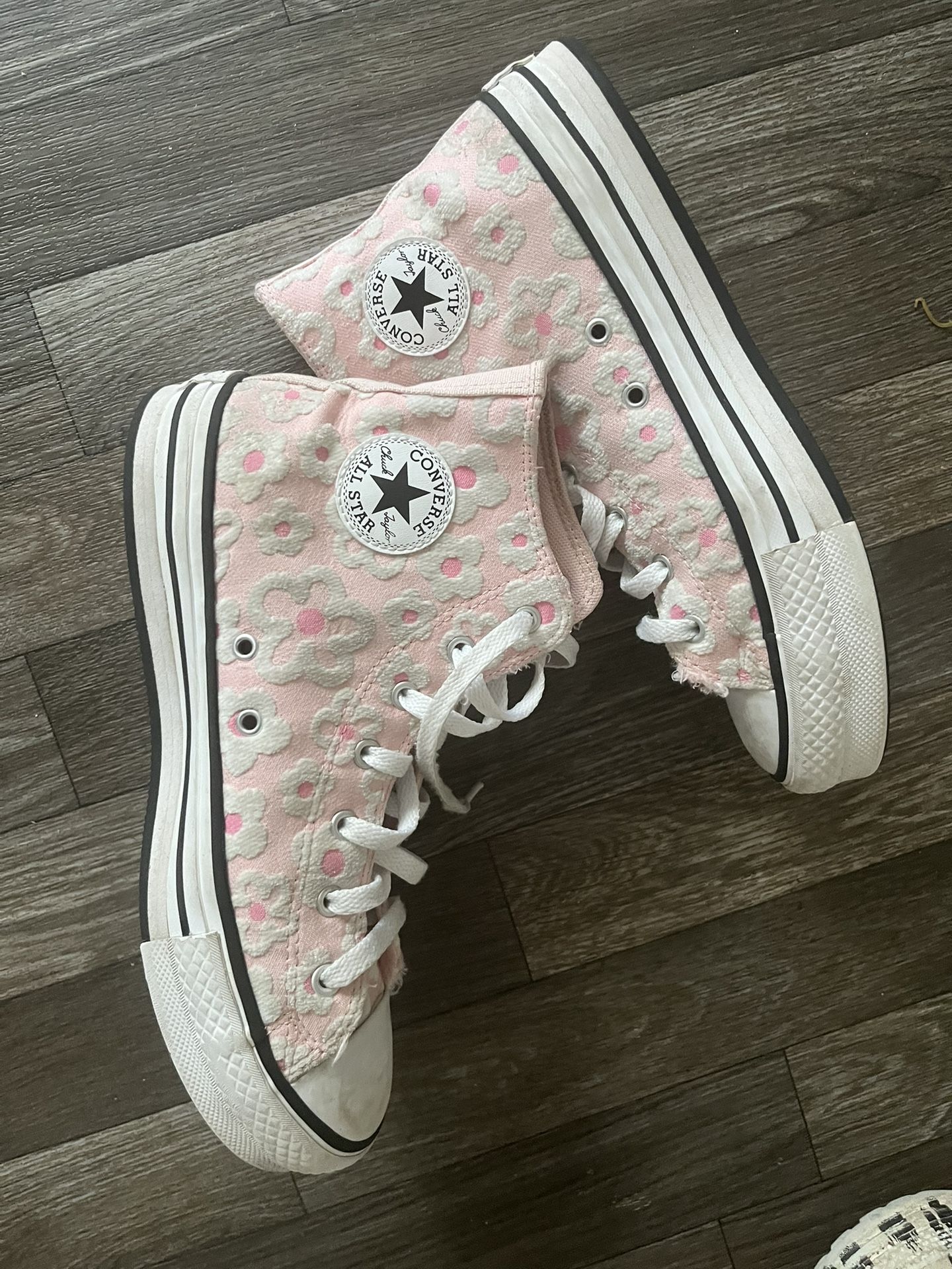 Girls Converse Shoes Size 7y