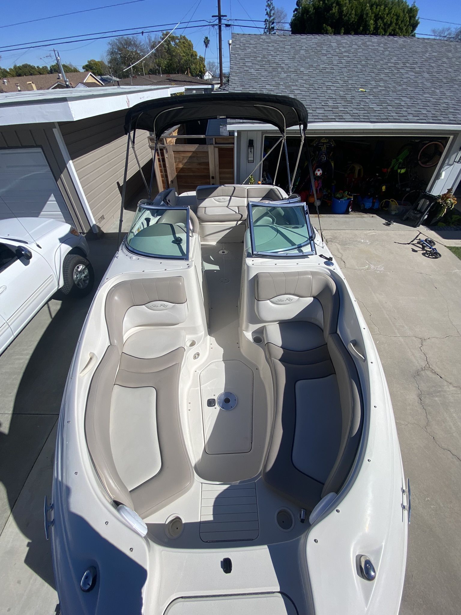2003 220 Sea Ray Deck Boat