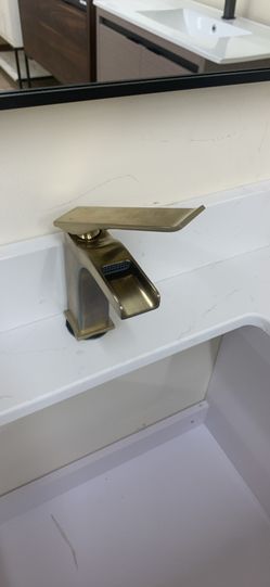 Brass Faucet Wall Fall Style