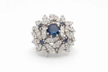 18K White Gold Diamond & Blue Topaz Ring 1.38CT Floral Cluster