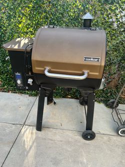 Camp Chef Pellet Grill Smoker 575 sq. in. with LCD Screen Meat Probe 500°F Max