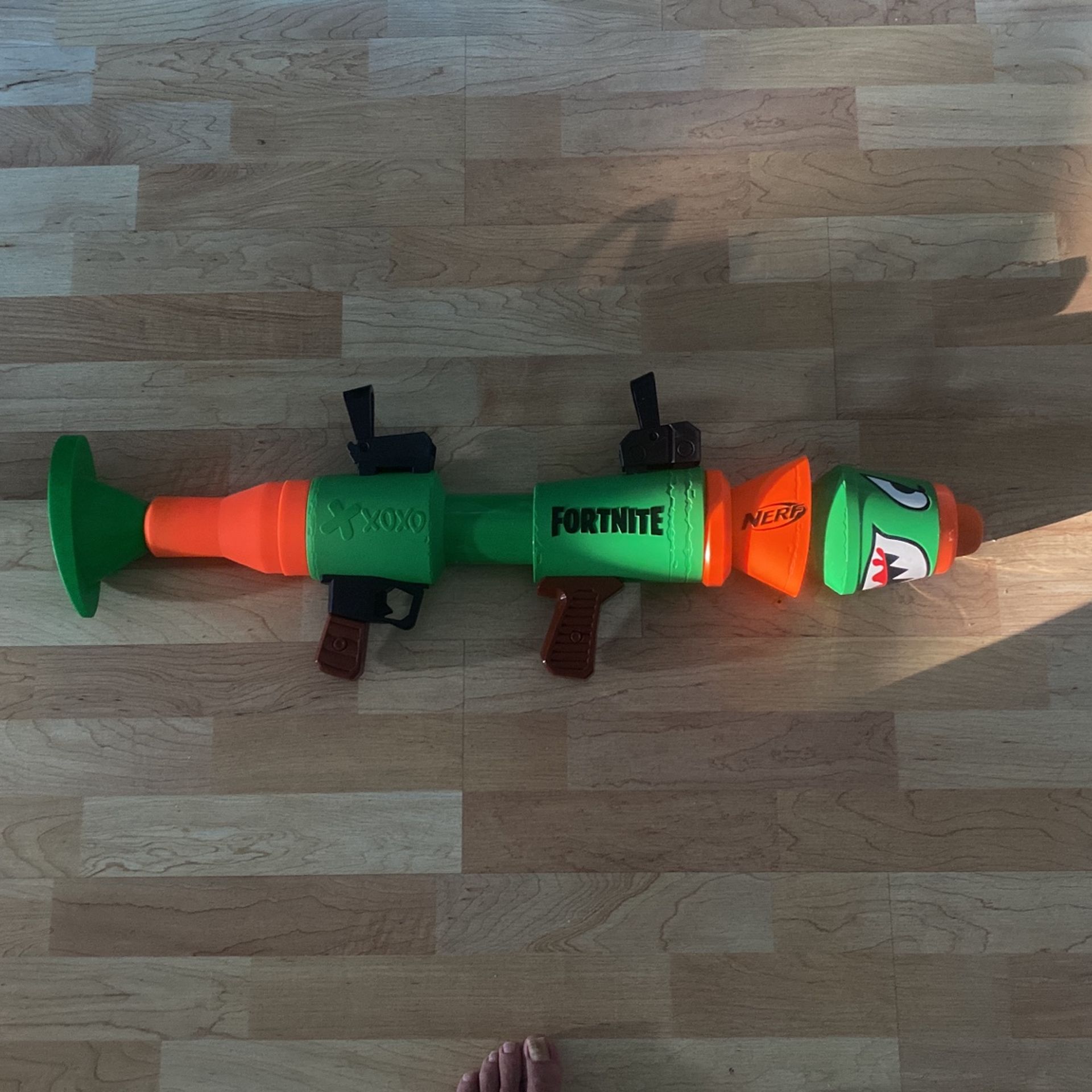 Fornite Rocket Launcher with Rocket