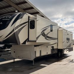 2021 Grand Design Solitude 3540GK-R