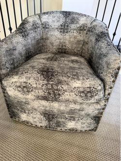 Set of two swivel chairs