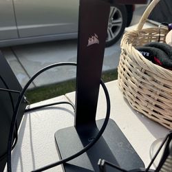 Corsair RGB Headphone Stand