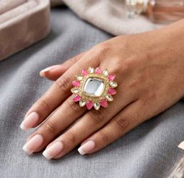 Gorgeous Fashion Ring ~ adjustable