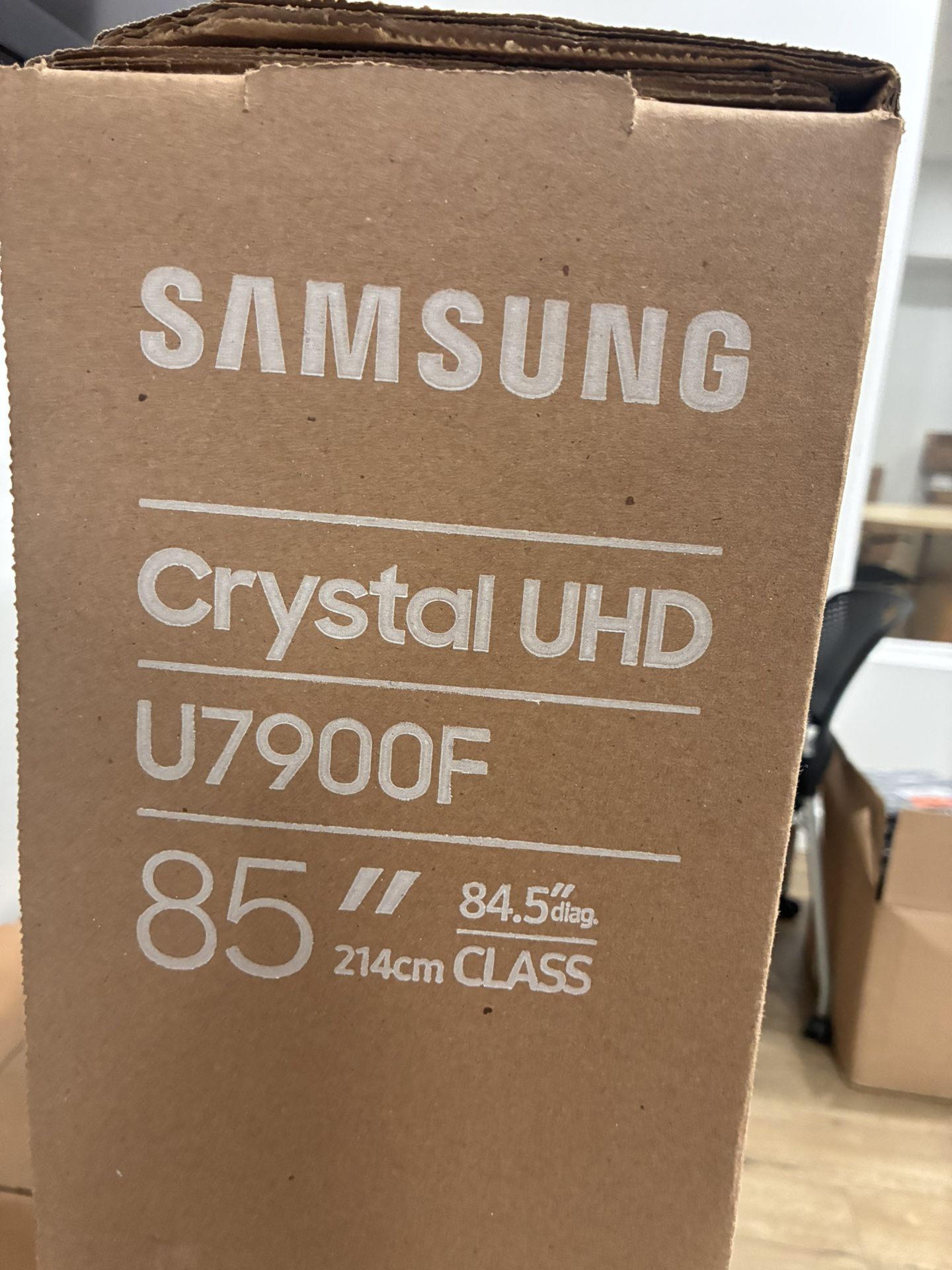 Samsung Crystal UHD U7900F 85-inch TV